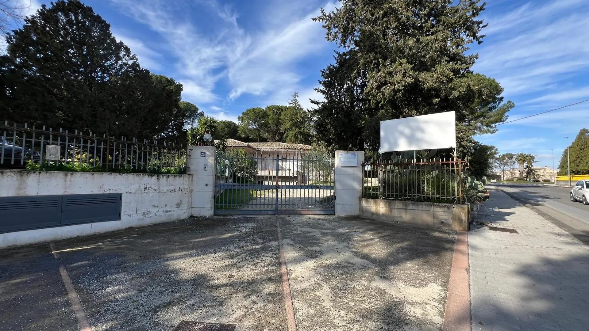 Arte In Villa Кальтаджироне 0*,  Италия